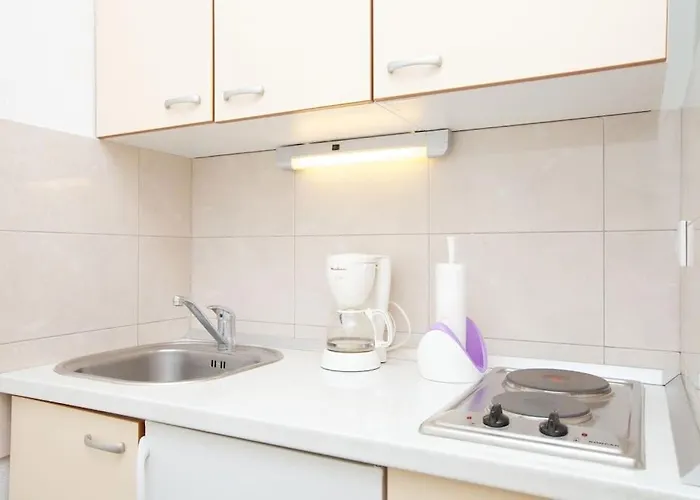 15241c Stari Grad (Hvar)