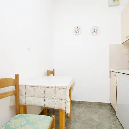 15241c Apartman